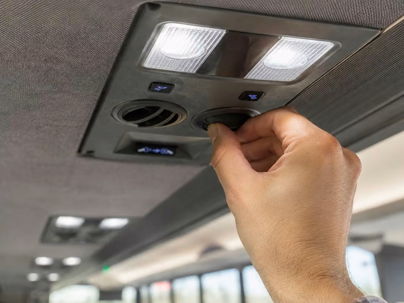 west melbourne 20 passenger minibus air conditioning