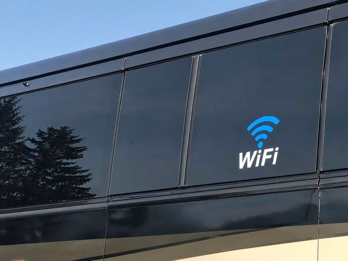 west melbourne 25 passenger minibus wifi