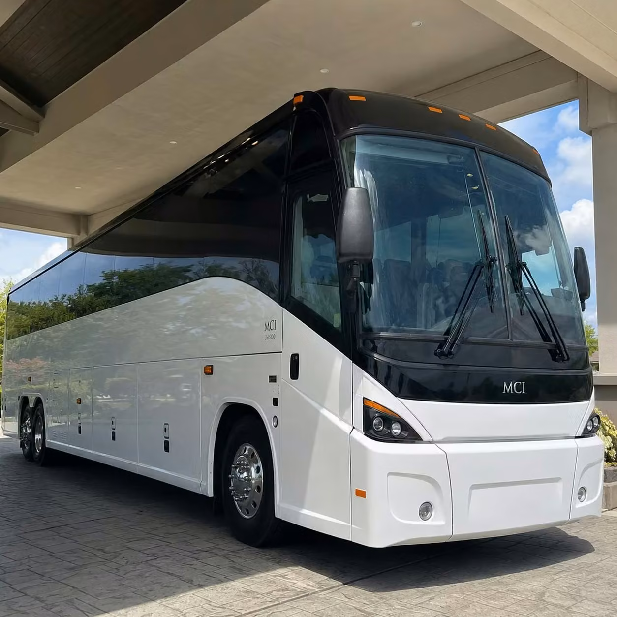 west melbourne bus rentals for veteran reunions and military events in west melbourne