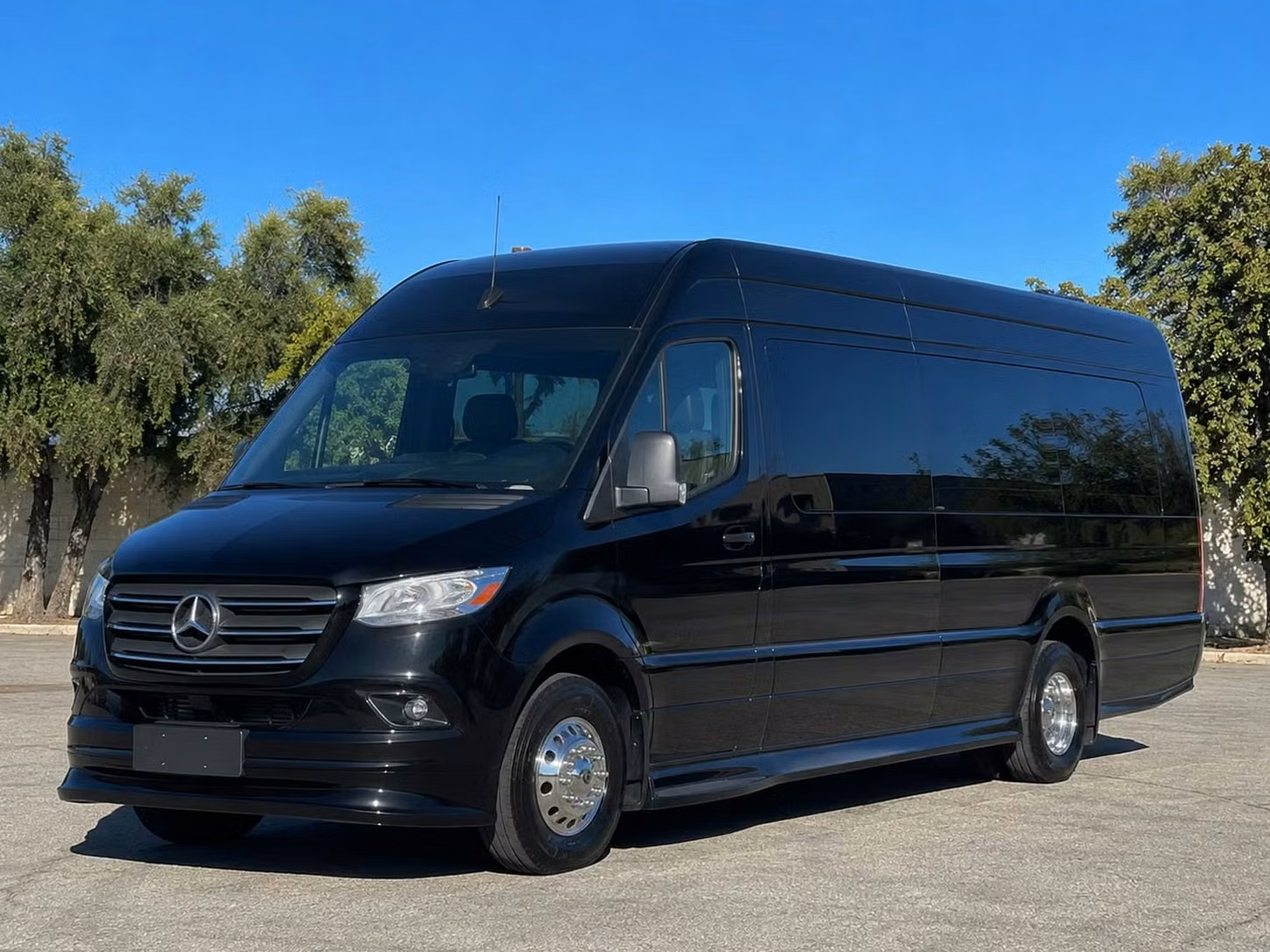 west melbourne charter buses minibuses party buses and sprinter vans in west melbourne